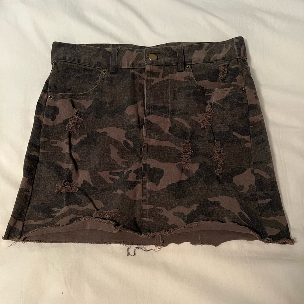 Camo skirt